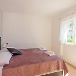 Appartement 1 Bedroom Awesome In Klek