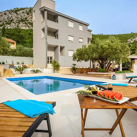 1 Bedroom Awesome In * Klek